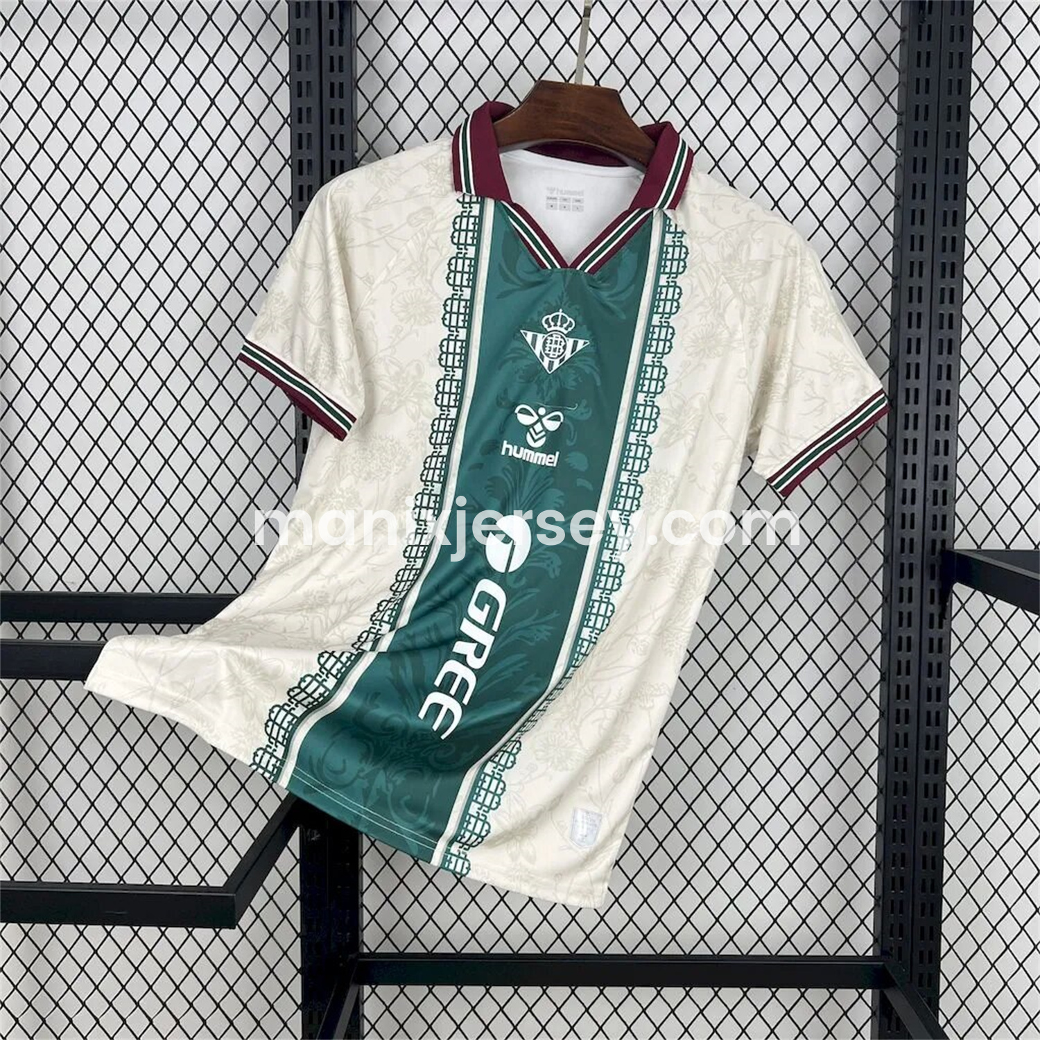 Real Betis 25-26 Green Vertical Stripes with White Flower Pattern Special Jersey - Fans Versione Stripe Special Edition Jersey - Fans Version - ManixJersey